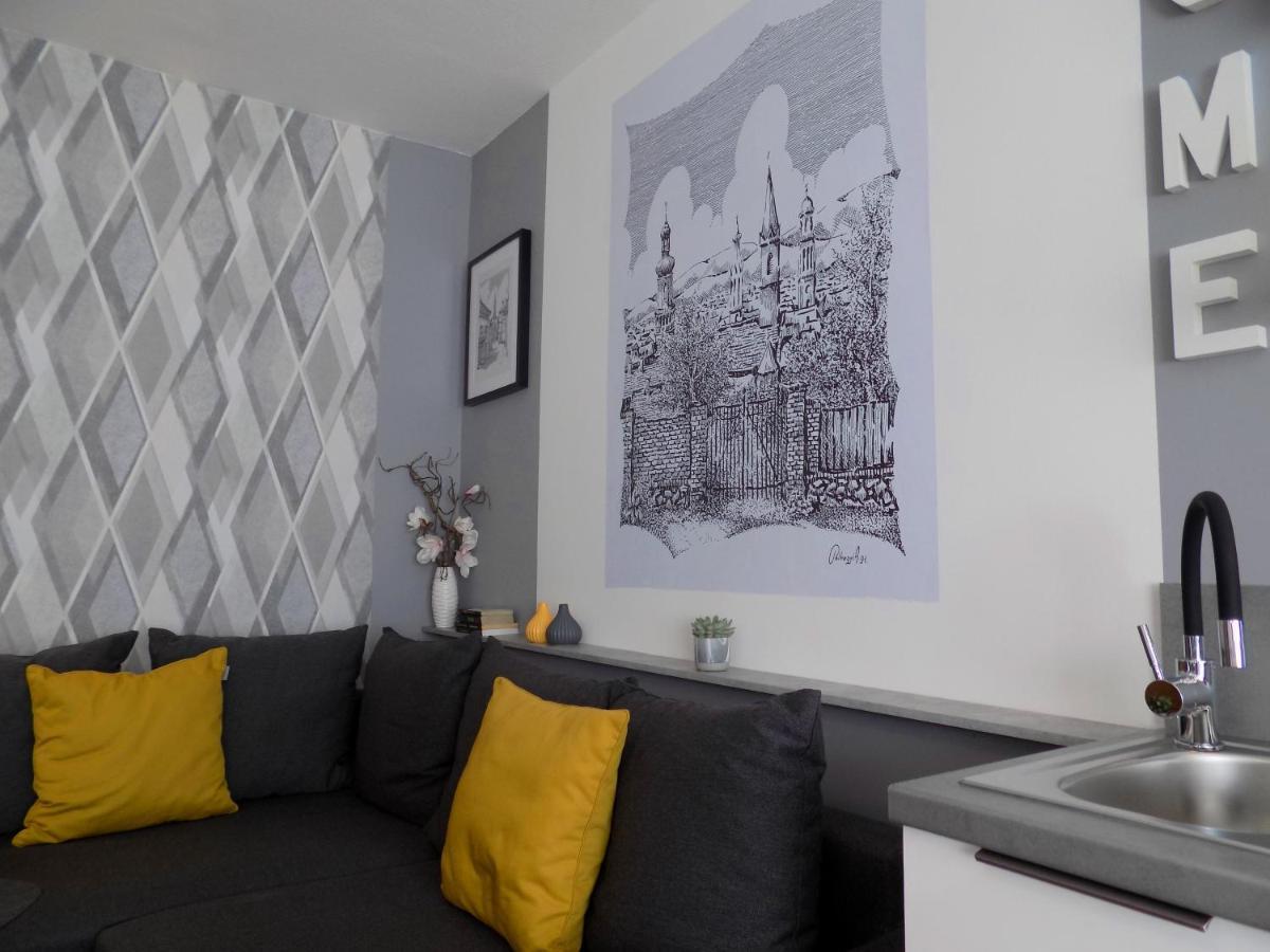 Feszek Apartment
